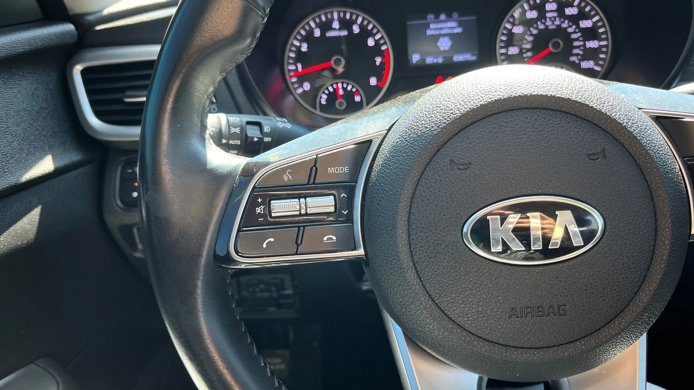 Used 2020 Kia Optima S image 24