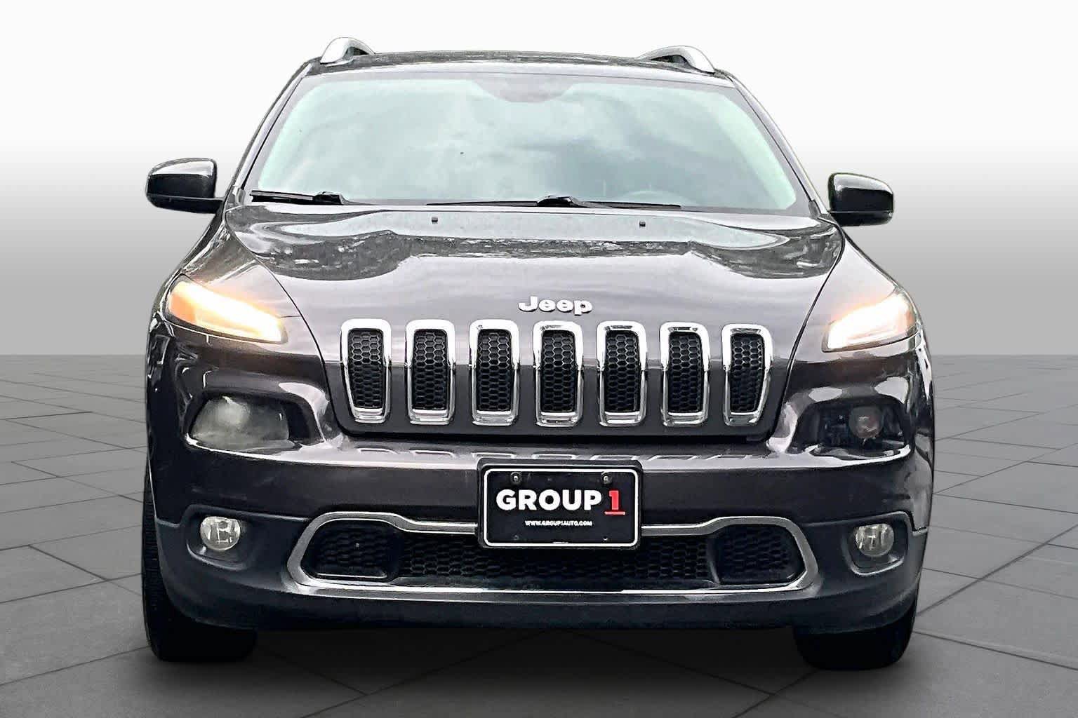 Used 2016 Jeep Cherokee Limited FWD image 4