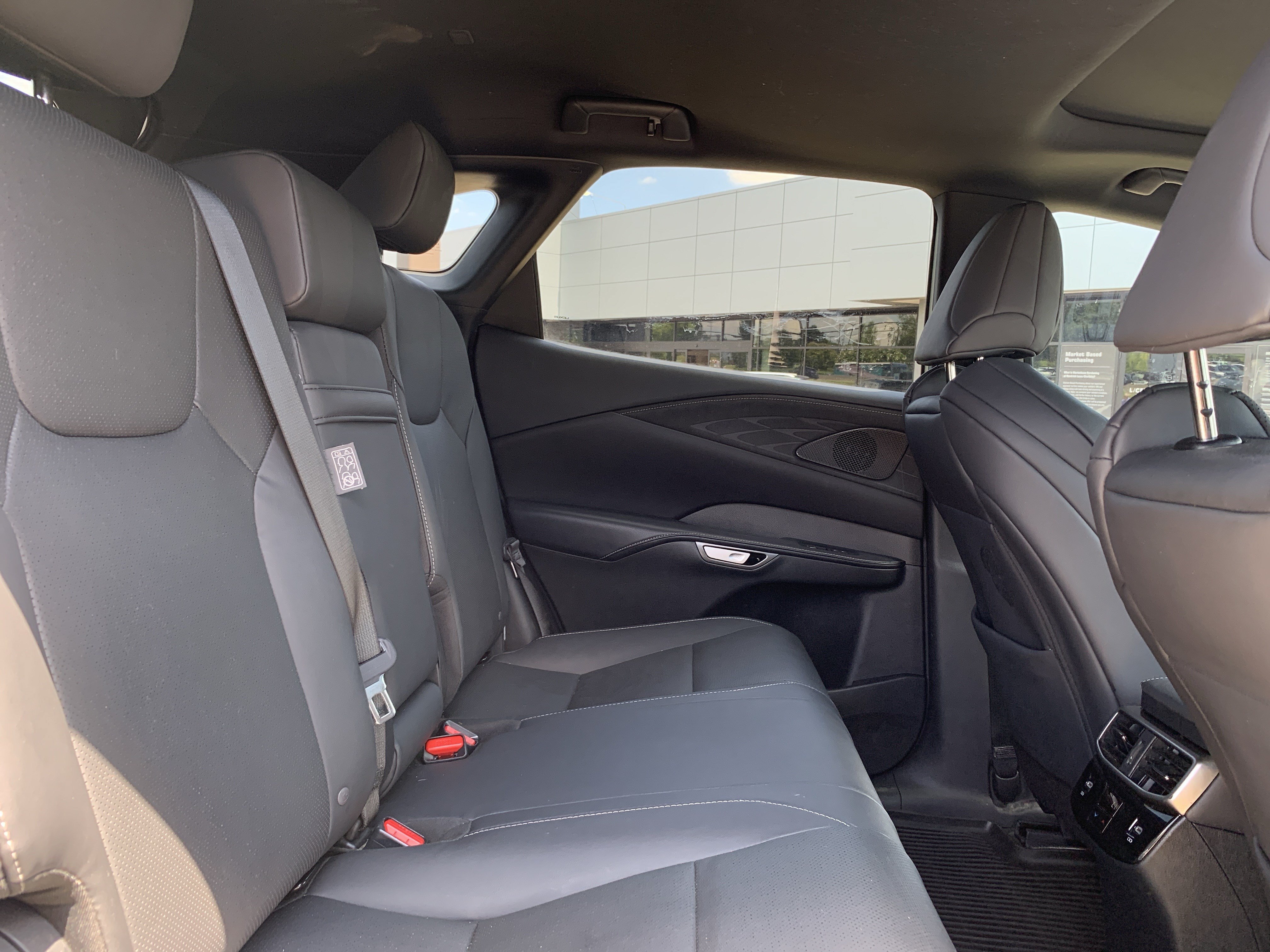 Used 2023 Lexus RX 350 F Sport w/ Cold Area Package AWD/4WD image 33