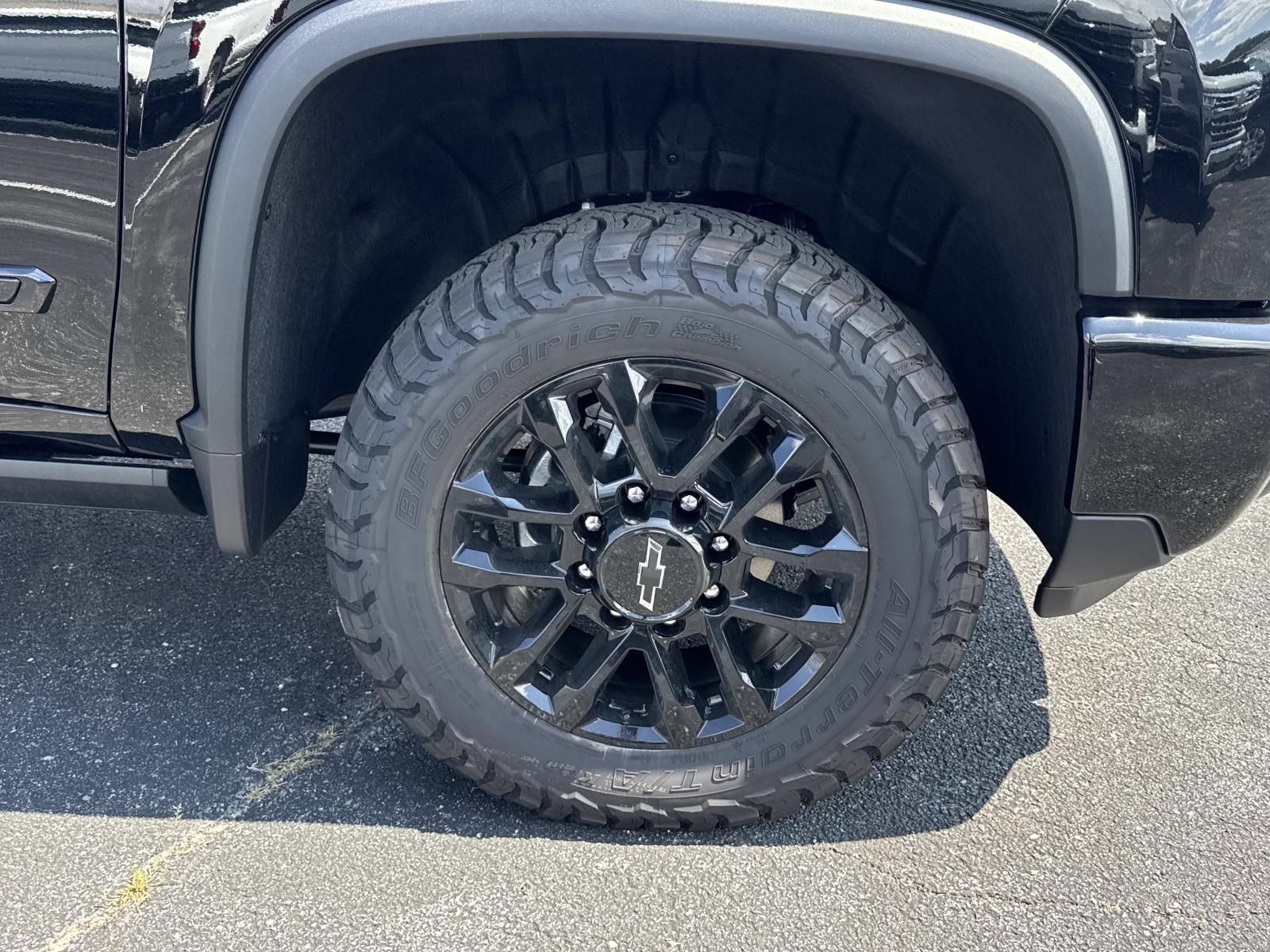 New 2026 Chevrolet Silverado 2500 High Country w/ High Country Premium Package AWD/4WD image 8