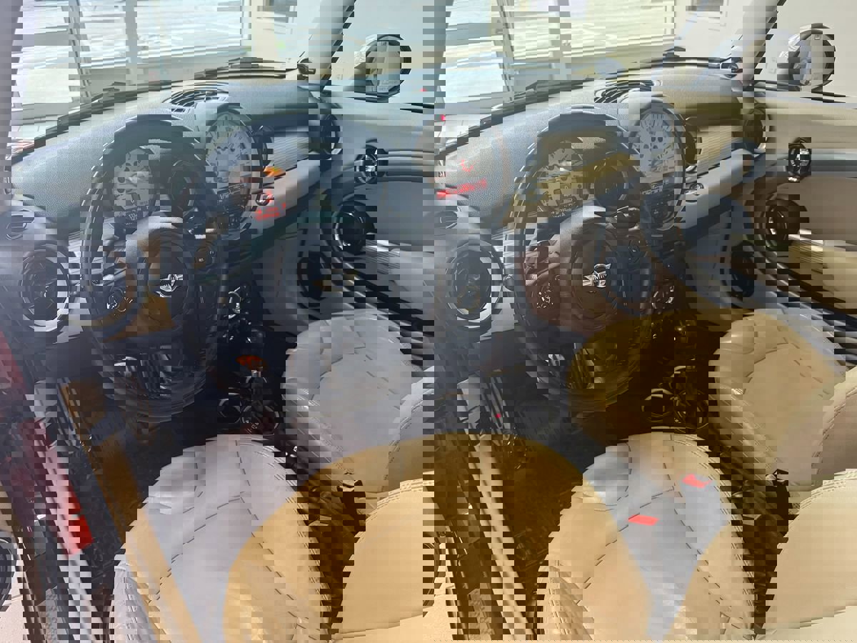 Used 2011 MINI Cooper S image 16