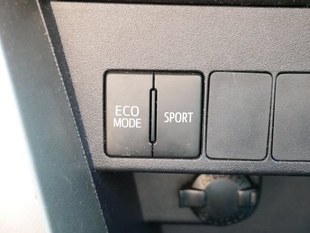 Used 2014 Toyota RAV4 LE AWD/4WD image 22