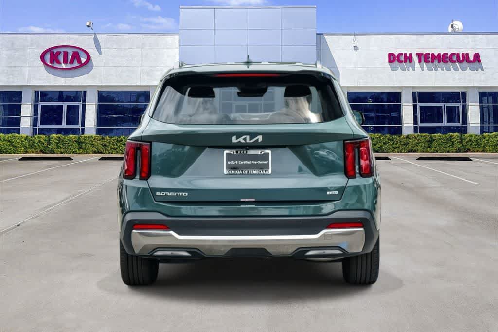 Certified 2025 Kia Sorento EX AWD/4WD image 5