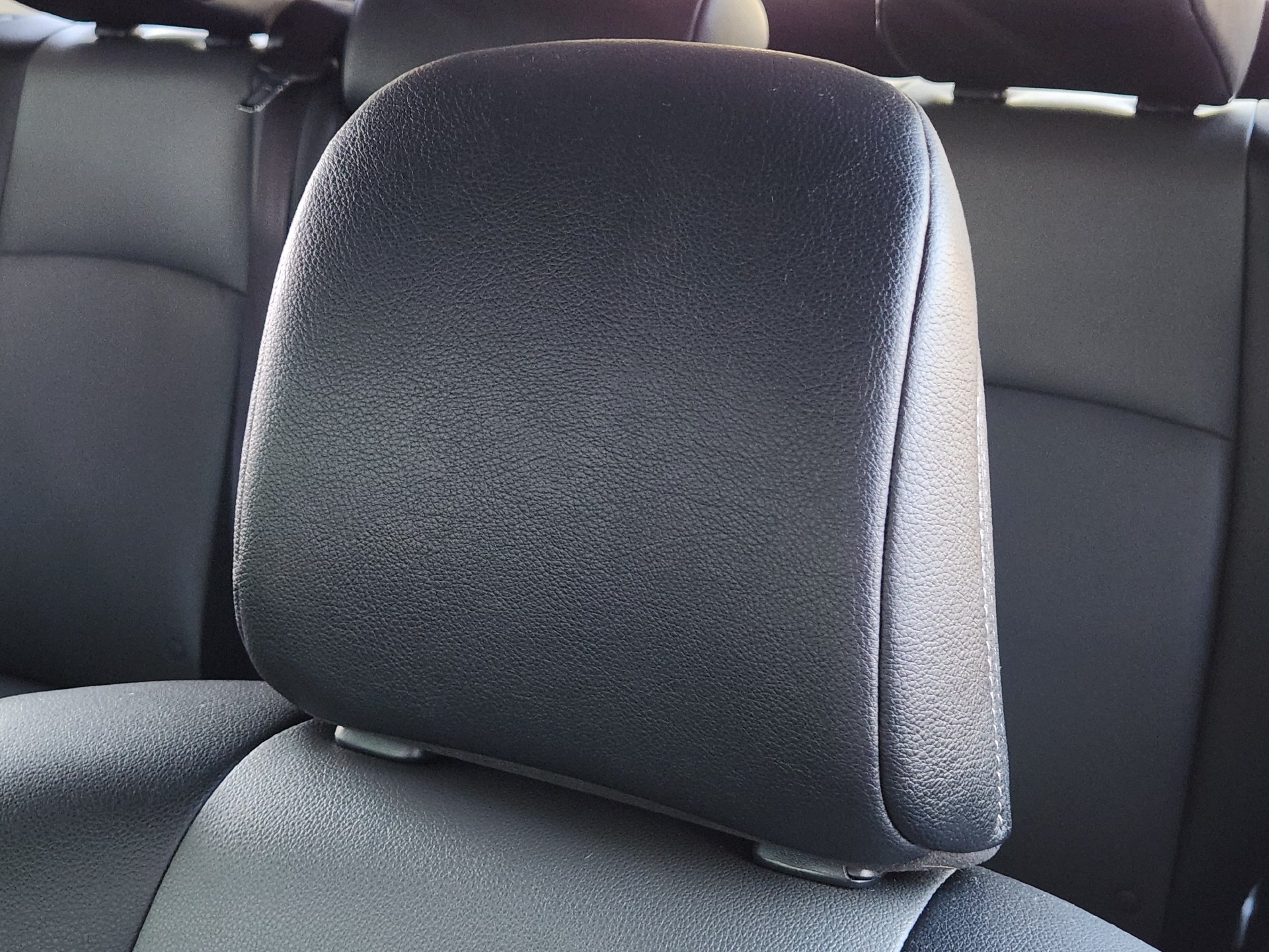 Used 2020 Toyota 4Runner SR5 Premium AWD/4WD image 15
