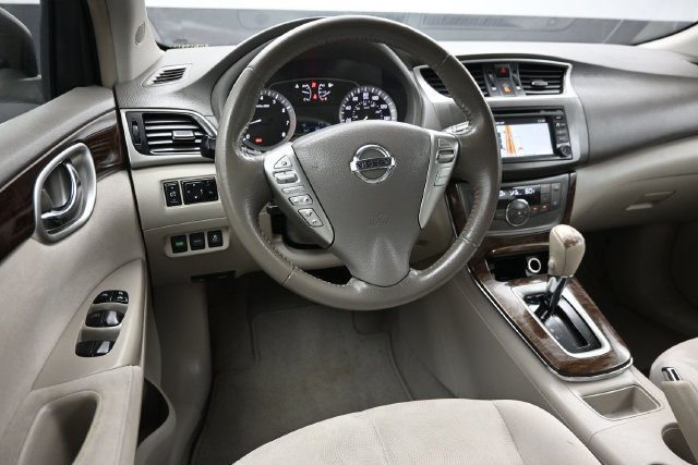 Used 2013 Nissan Sentra SL w/ Premium Pkg FWD image 11