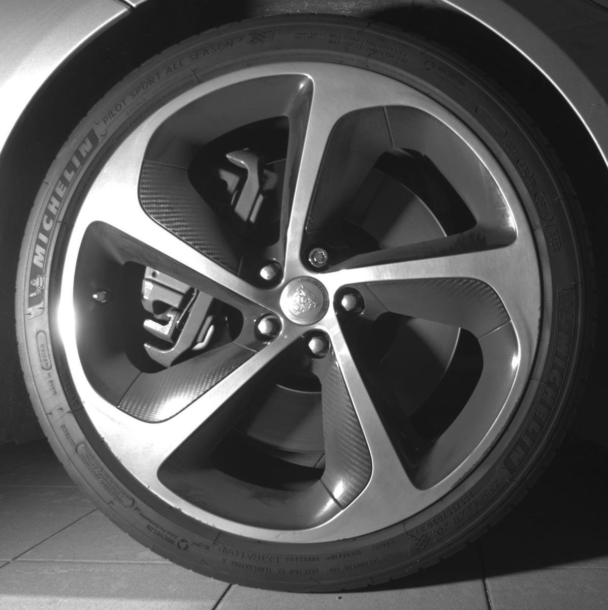 Used 2015 Jaguar F-TYPE S image 12