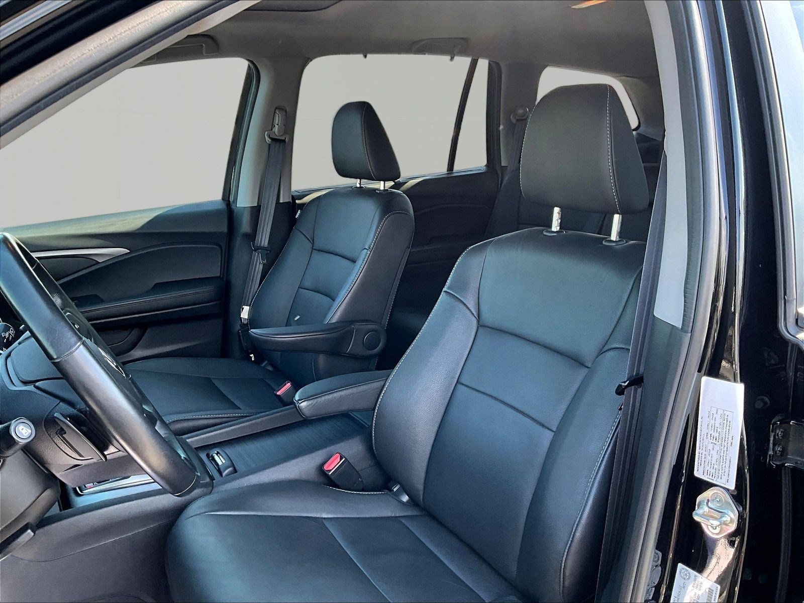 Used 2022 Honda Pilot Black Edition image 21