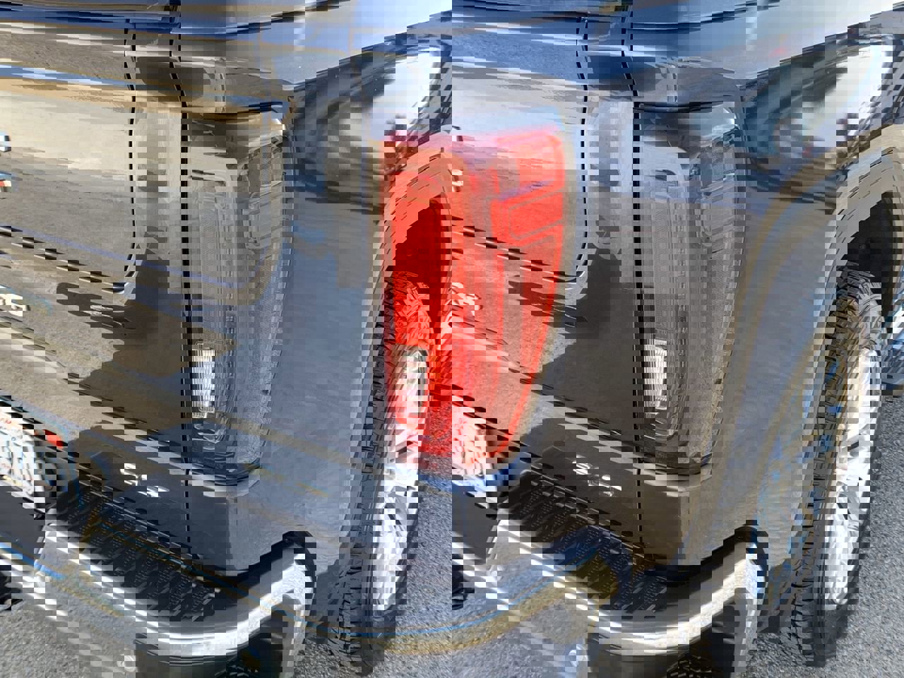 Used 2021 GMC Sierra 1500 SLT w/ SLT Premium Plus Package image 45