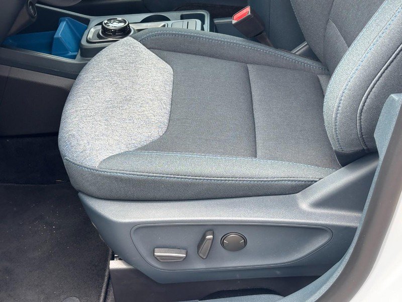 New 2026 Ford Maverick XLT w/ XLT Luxury Package FWD image 16