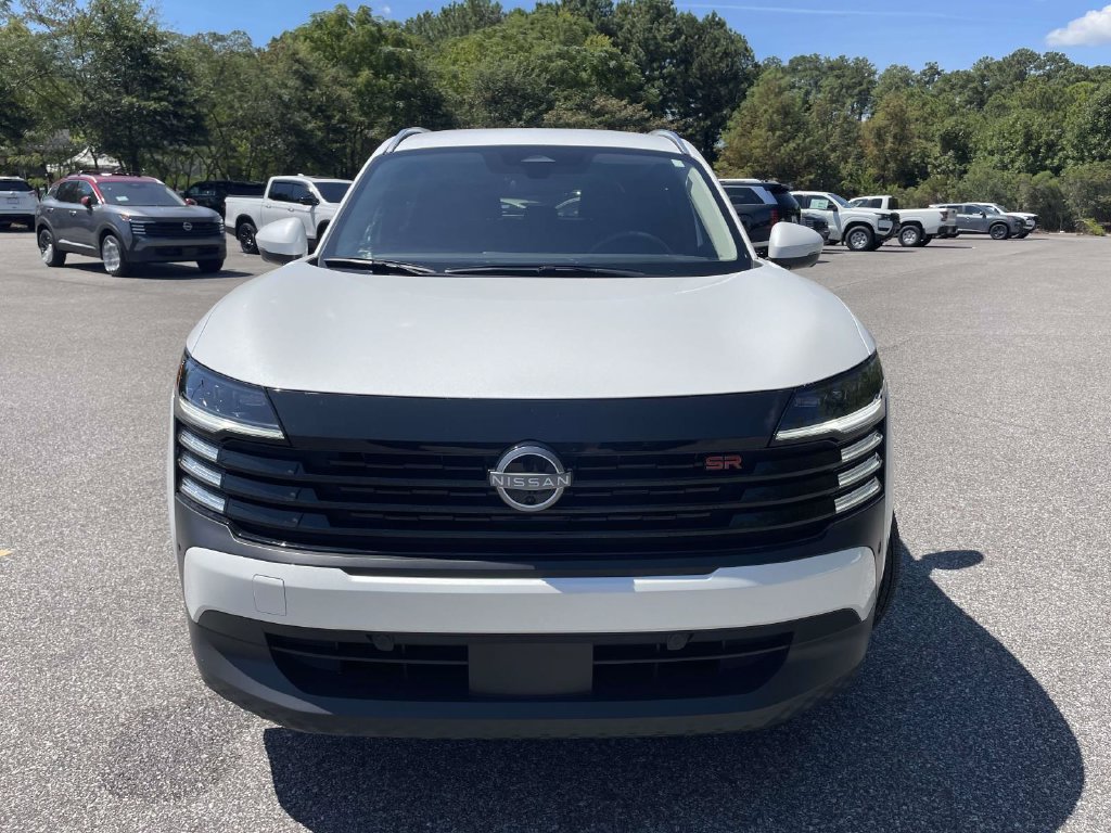 Used 2025 Nissan Kicks SR FWD image 8
