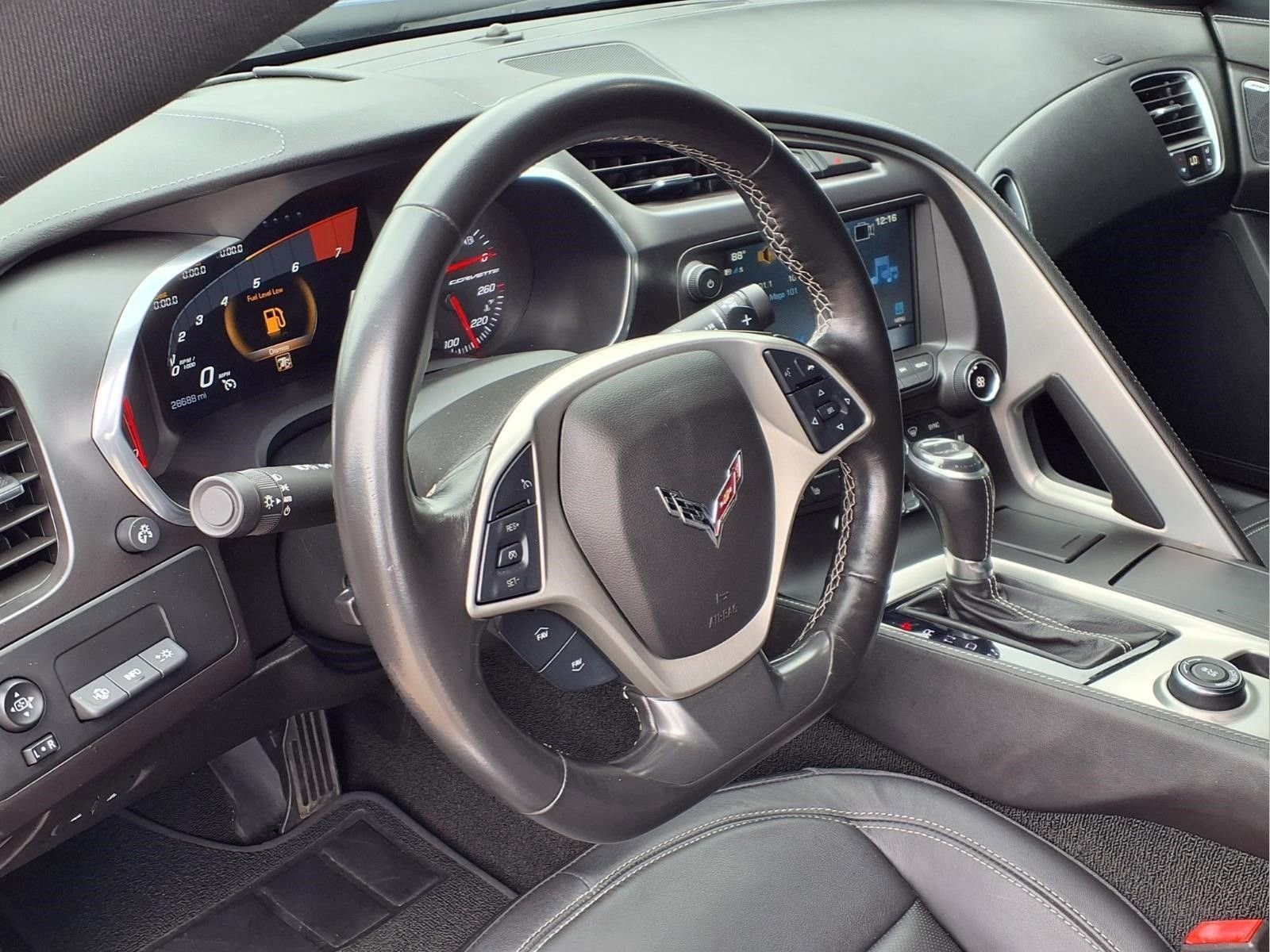Used 2018 Chevrolet Corvette Grand Sport RWD image 11