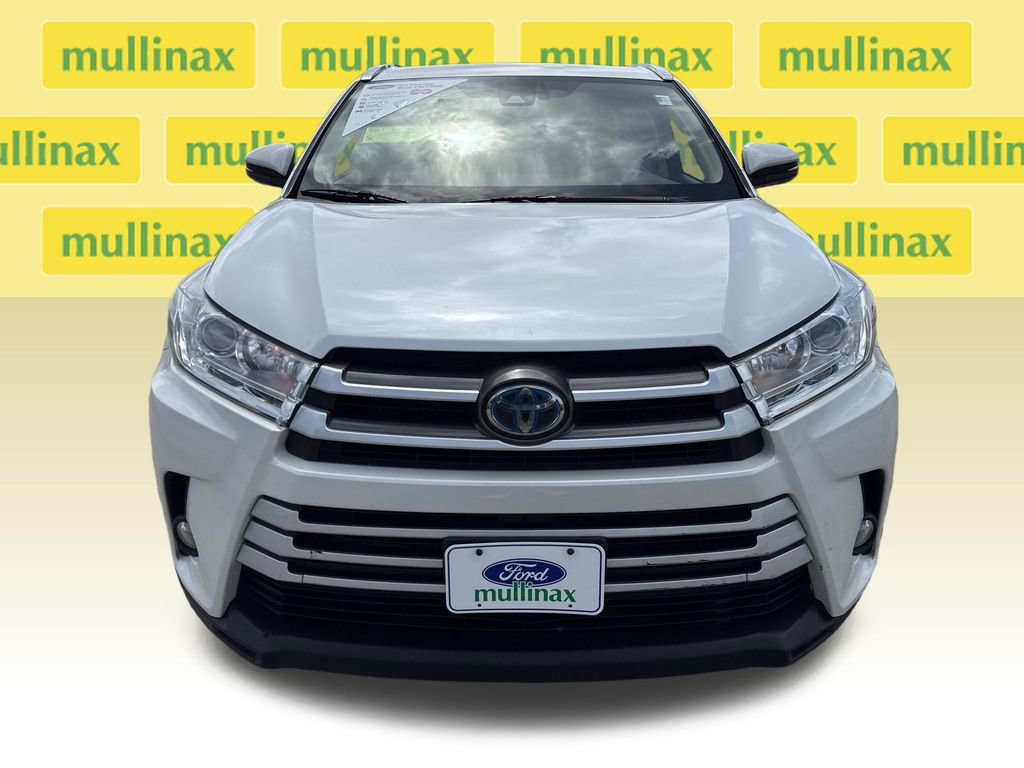 Used 2019 Toyota Highlander XLE image 11