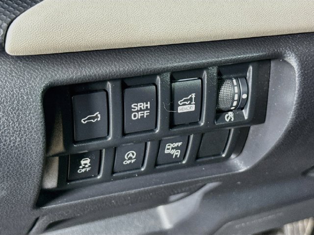 Used 2023 Subaru Forester Limited AWD/4WD image 13