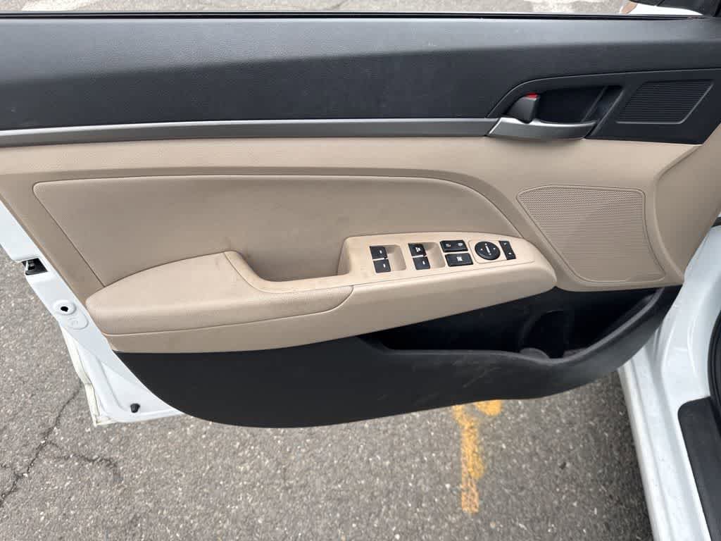 Used 2018 Hyundai Elantra Value Edition FWD image 7