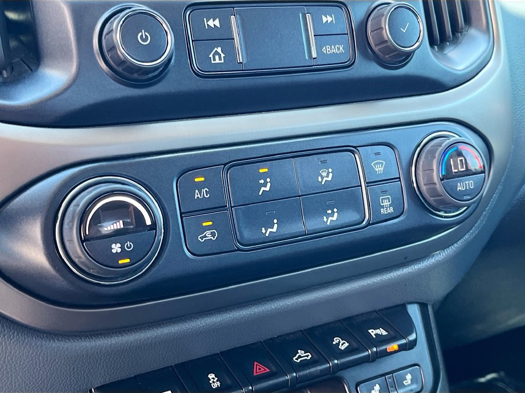 Used 2022 Chevrolet Colorado Z71 AWD/4WD image 15