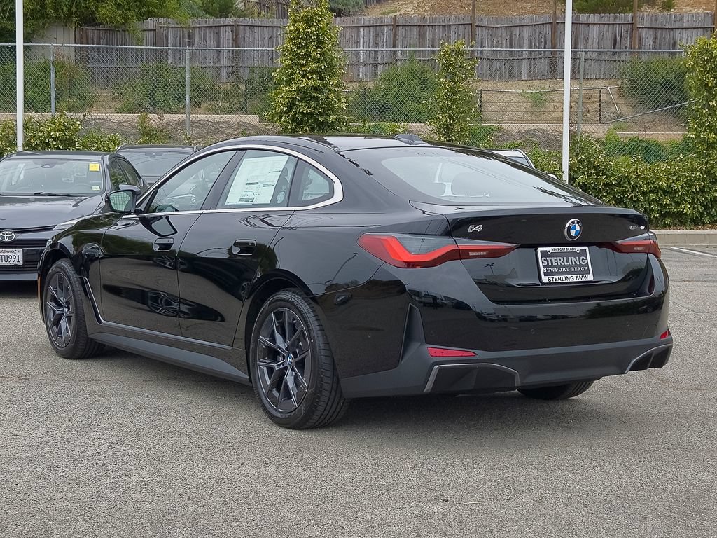New 2026 BMW i4 eDrive40 w/ Parking Assistance Package RWD image 17