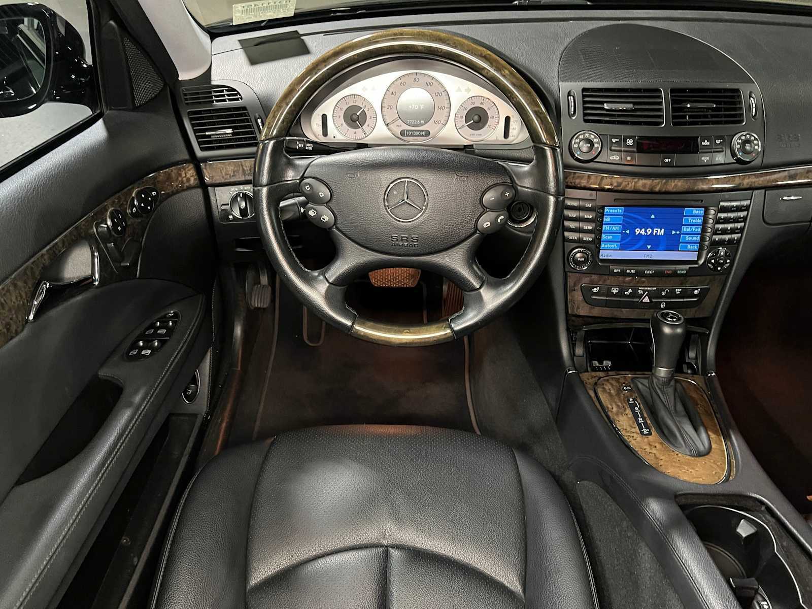Used 2008 Mercedes-Benz E 350 4MATIC Sedan image 37
