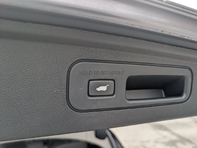 Used 2023 Honda Odyssey Elite image 14