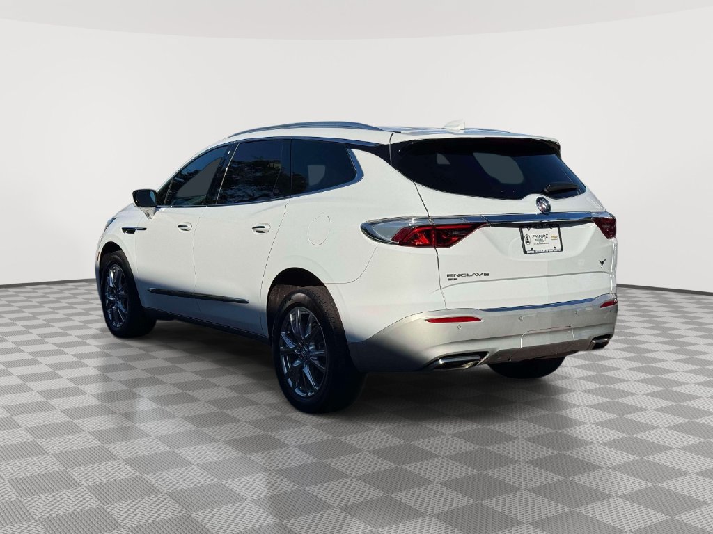 Used 2024 Buick Enclave Essence w/ Experience Buick Package AWD/4WD image 5