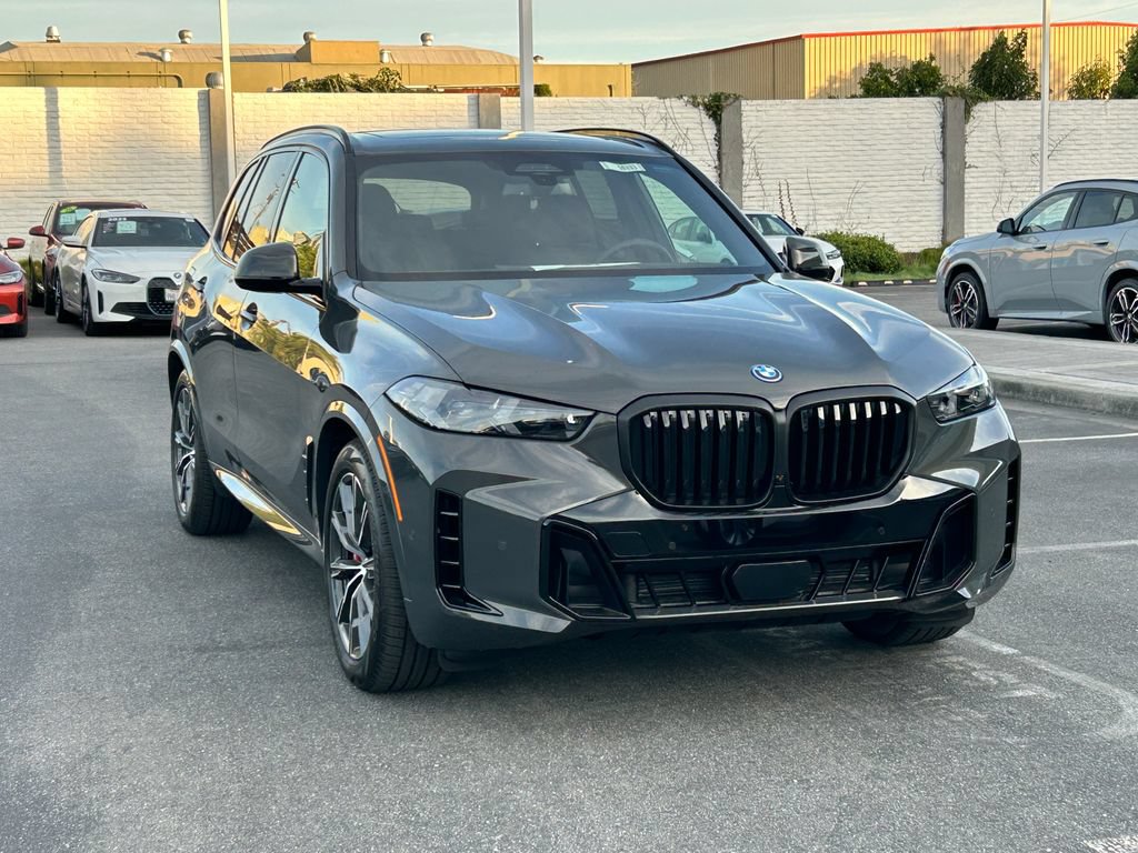New 2026 BMW X5 xDrive50e w/ M Sport Package AWD/4WD image 7