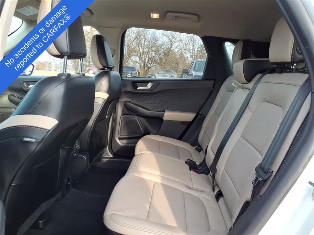 Used 2020 Ford Escape Titanium image 13