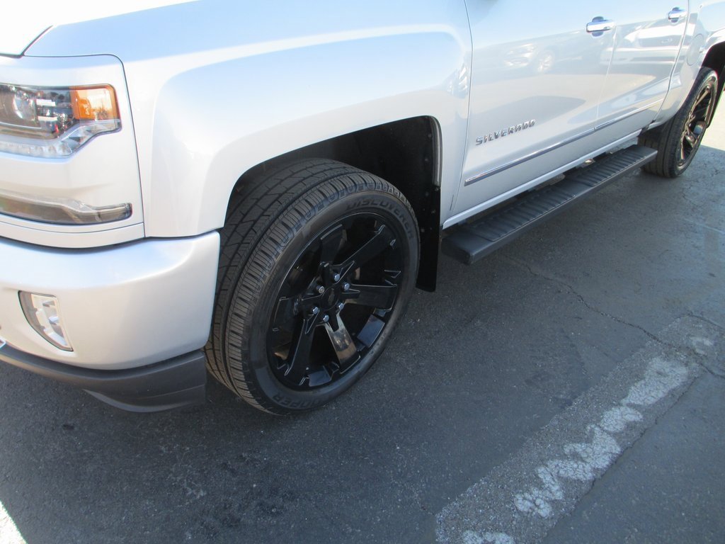 Used 2017 Chevrolet Silverado 1500 LTZ Z71 w/ LTZ Plus Package image 12