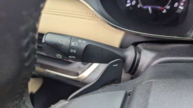 Used 2018 Toyota Avalon XLE Plus image 29