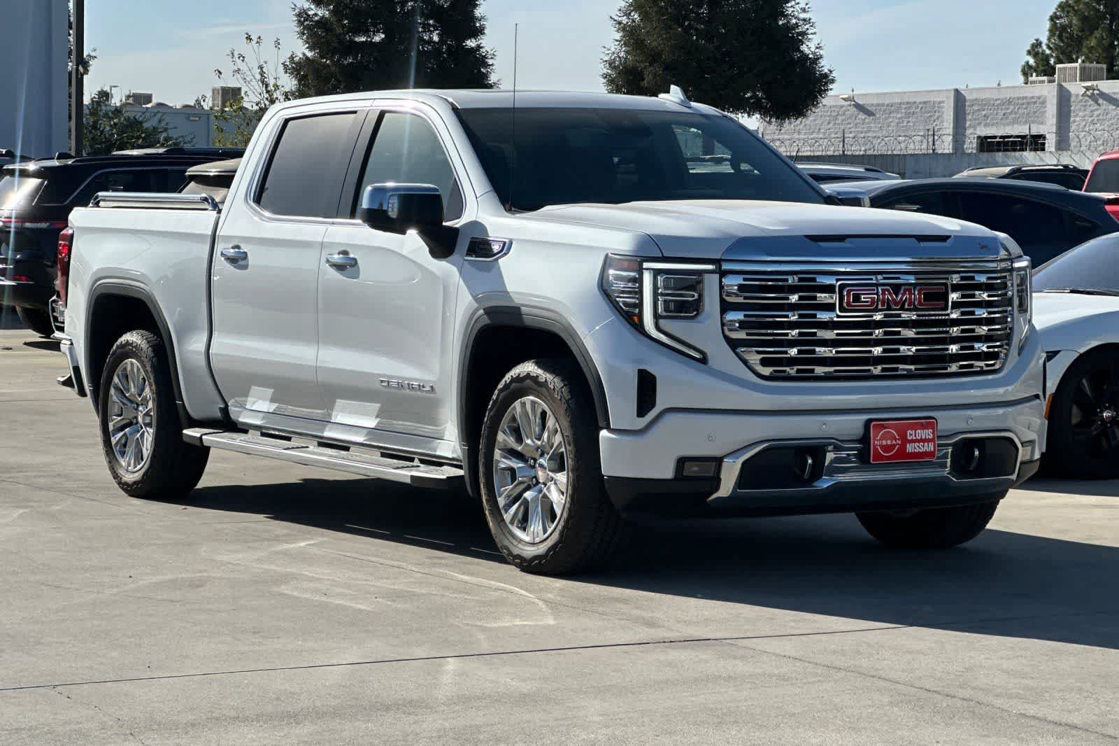 Used 2022 GMC Sierra 1500 Denali AWD/4WD image 10