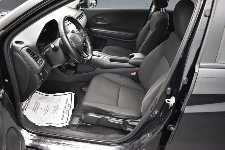 Used 2017 Honda HR-V LX image 14