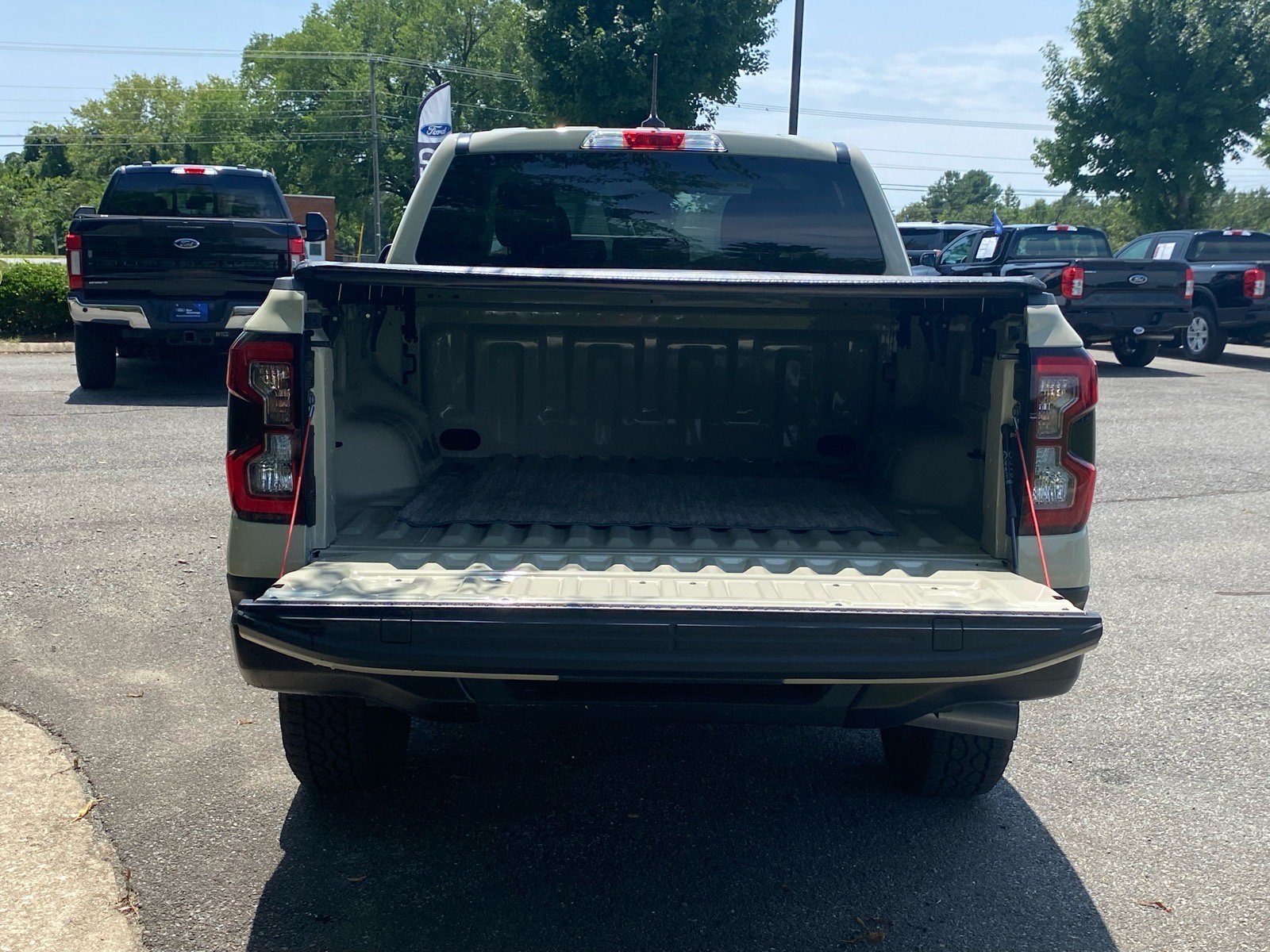 Certified 2025 Ford Ranger XLT w/ FX4 Off-Road Package AWD/4WD image 6