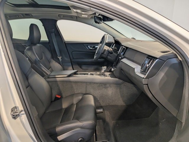 Used 2020 Volvo S60 T5 Momentum w/ Protection Package Premier image 30