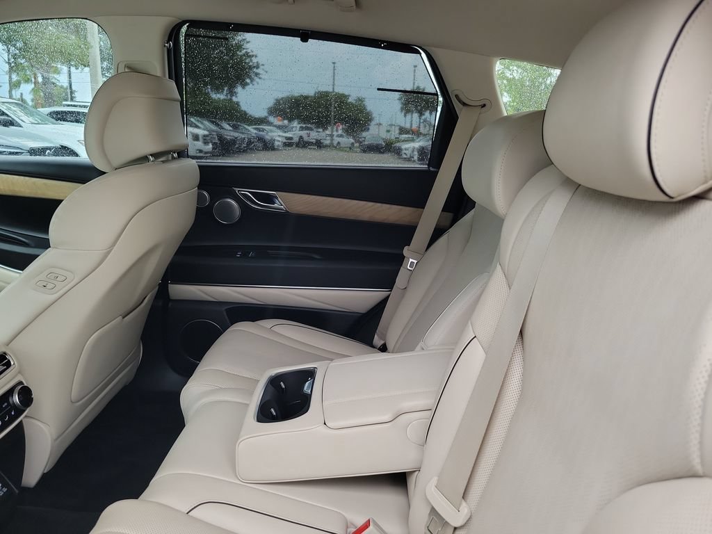 Certified 2024 Genesis GV80 2.5T w/ Prestige Package AWD/4WD image 12