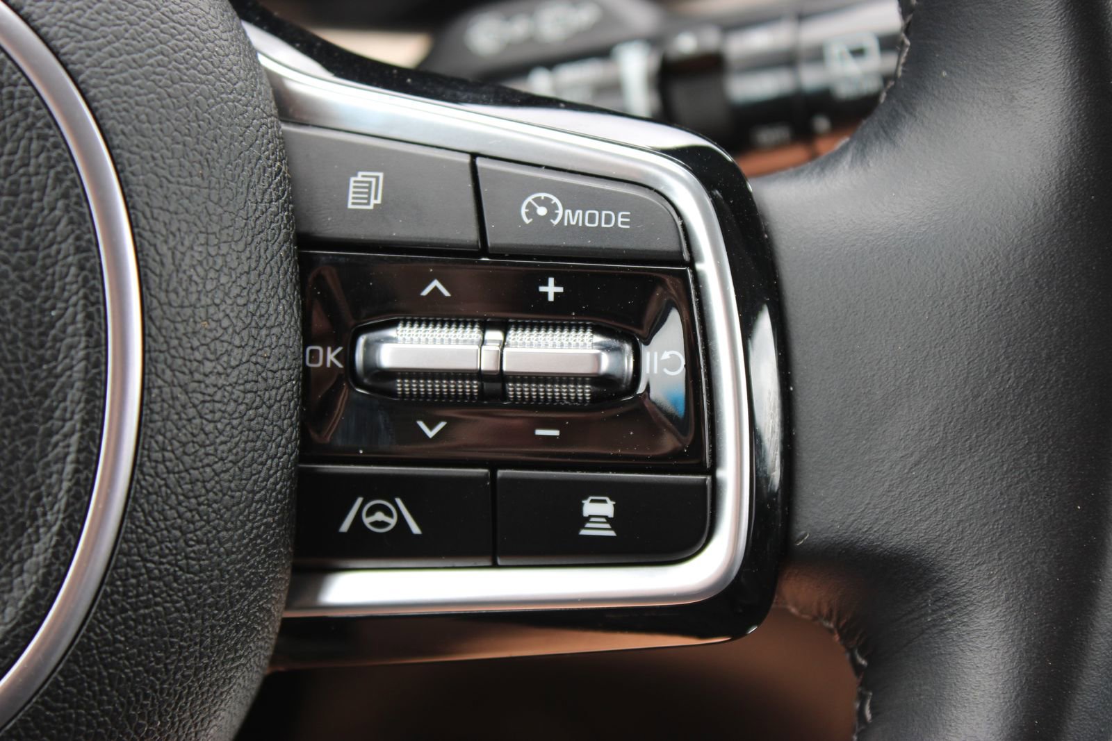 Used 2023 Kia Sorento X-Line EX image 21