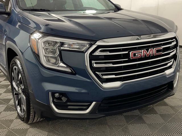 Used 2024 GMC Terrain SLT image 10
