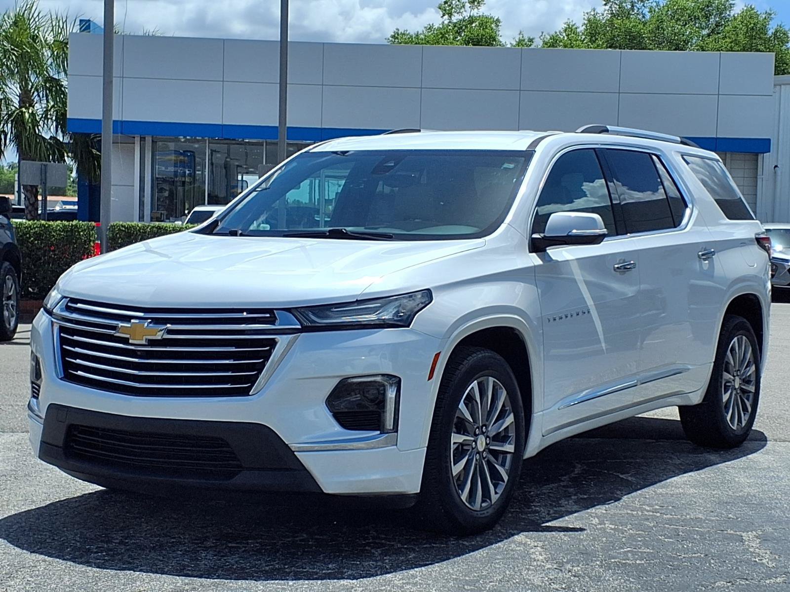 Certified 2023 Chevrolet Traverse Premier FWD image 28