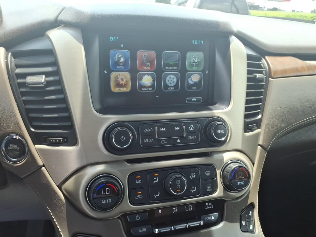 Used 2019 GMC Yukon Denali w/ Denali Ultimate Package AWD/4WD image 9
