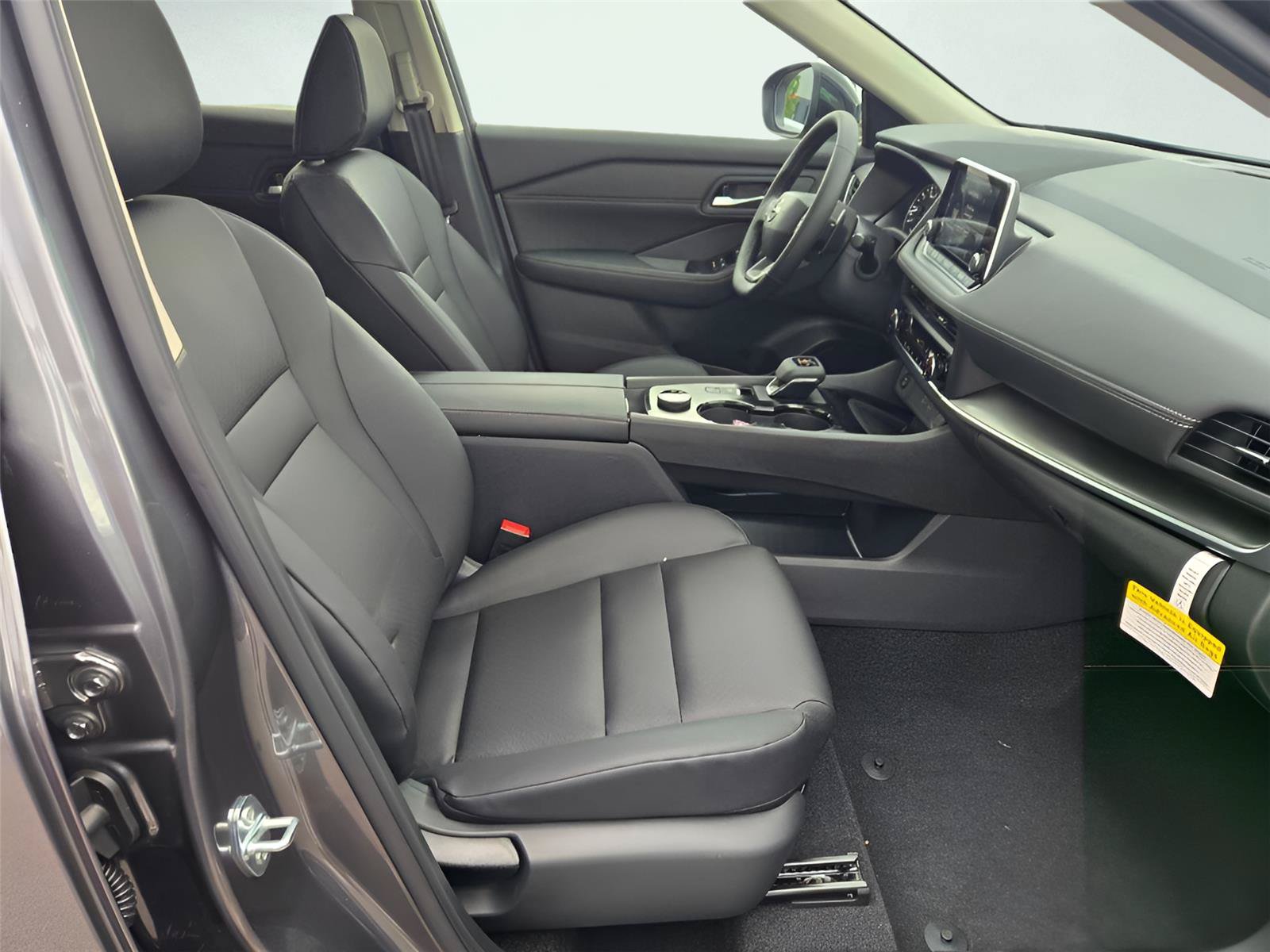 New 2026 Nissan Rogue Dark Armor AWD/4WD image 4