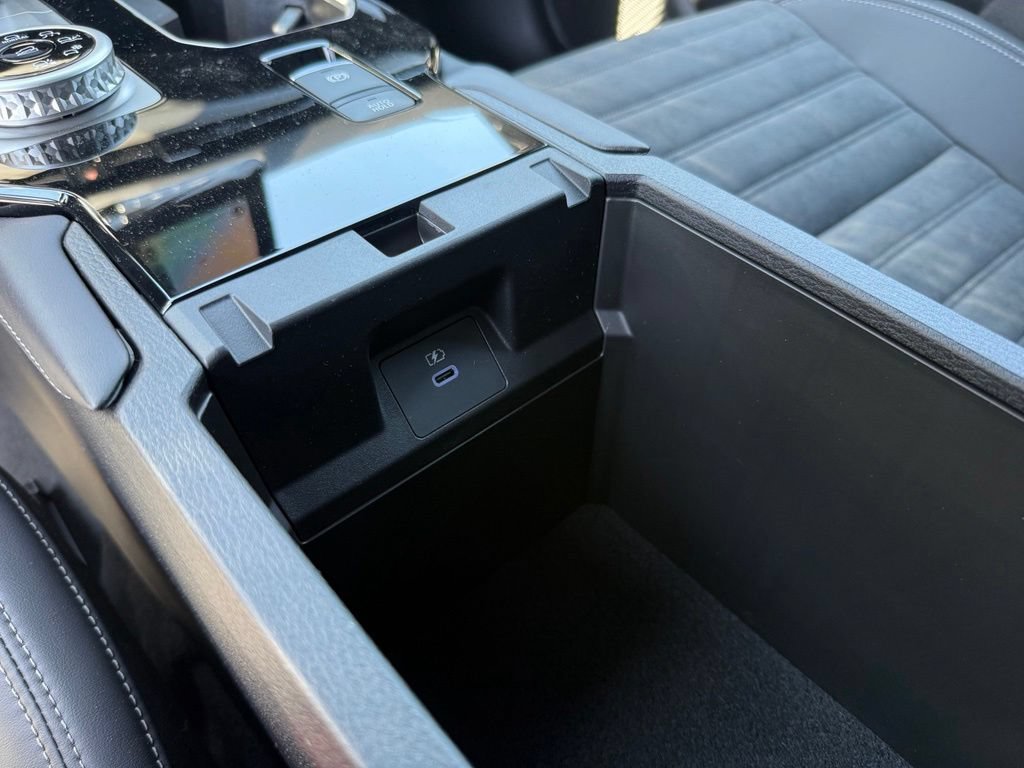 New 2026 Mitsubishi Outlander AWD image 29