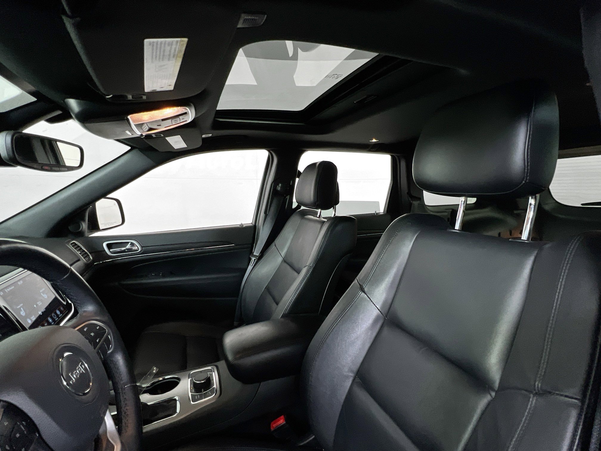 Used 2021 Jeep Grand Cherokee Limited image 20