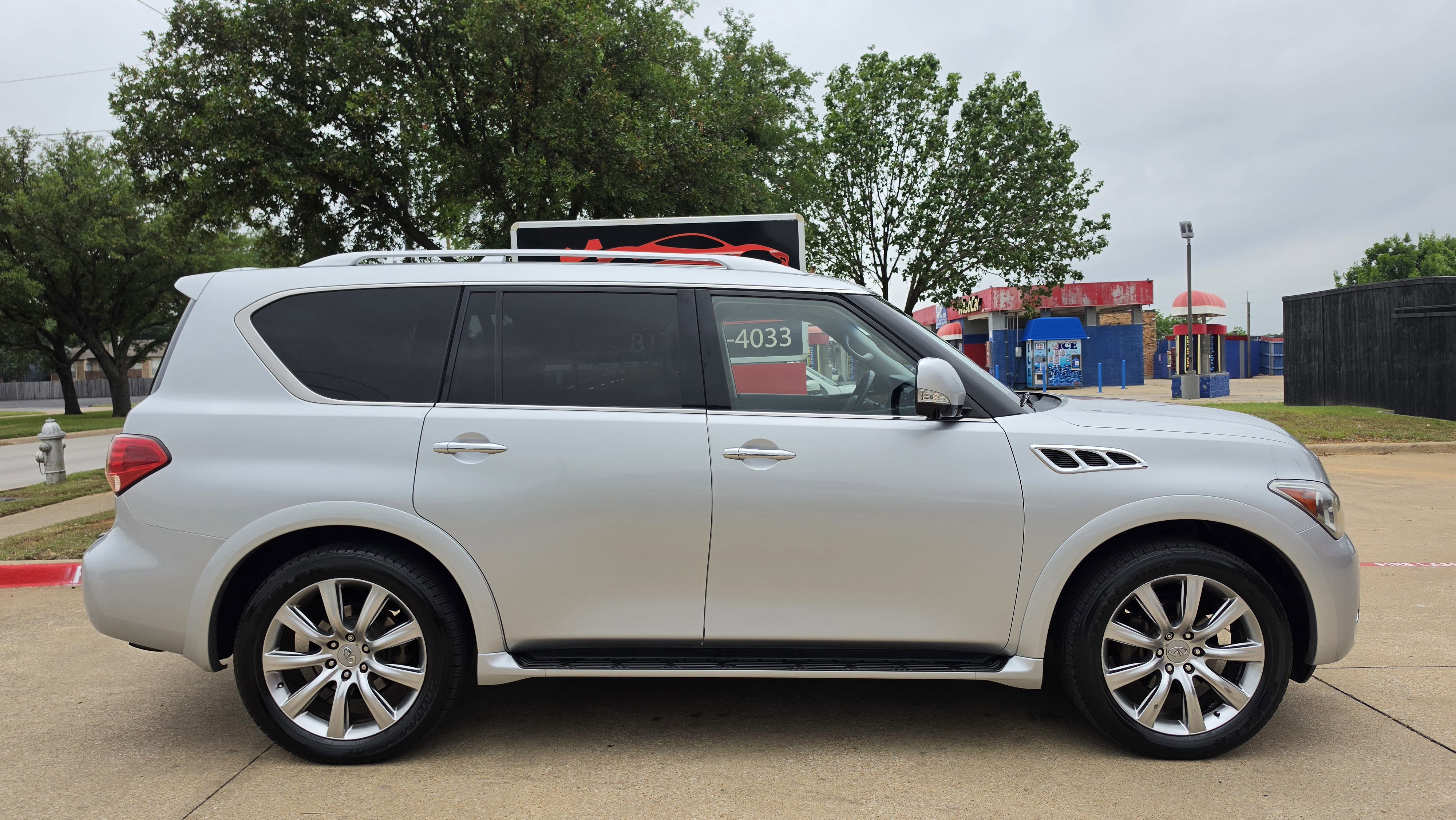 Used 2012 INFINITI QX56 2WD w/ Theater Pkg image 7