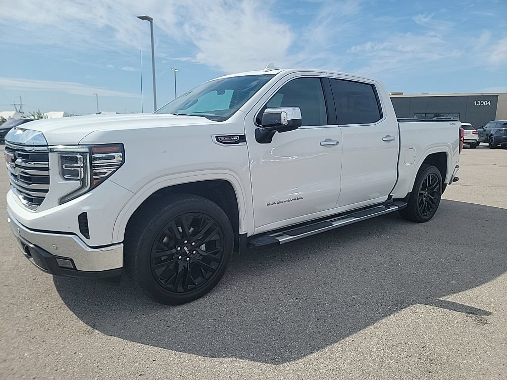 Used 2024 GMC Sierra 1500 SLT w/ SLT Premium Plus Package AWD/4WD image 1