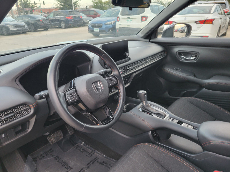 Used 2025 Honda HR-V Sport image 18