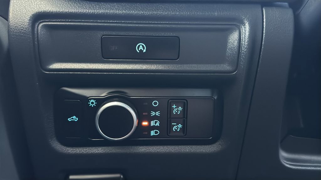 Certified 2025 Ford F150 XL RWD image 18