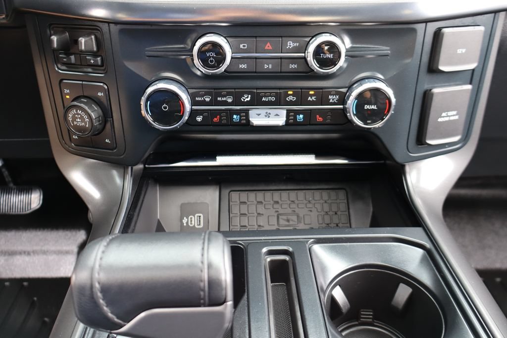 Used 2025 Ford F150 Lariat w/ Equipment Group 502A High AWD/4WD image 11