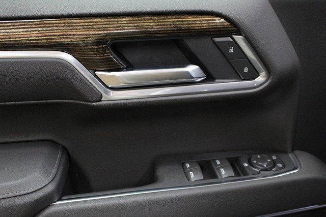 New 2026 GMC Sierra 1500 Elevation image 16