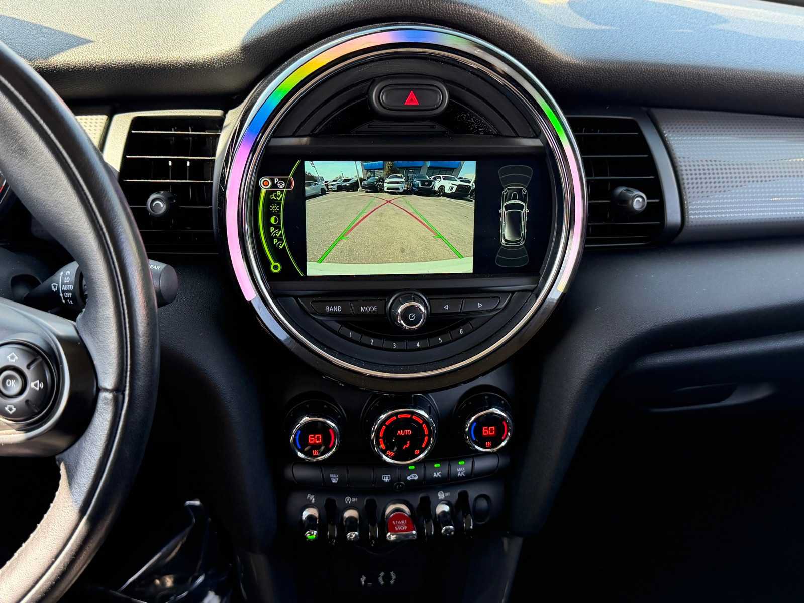 Used 2018 MINI Cooper 4-Door Hardtop FWD image 21