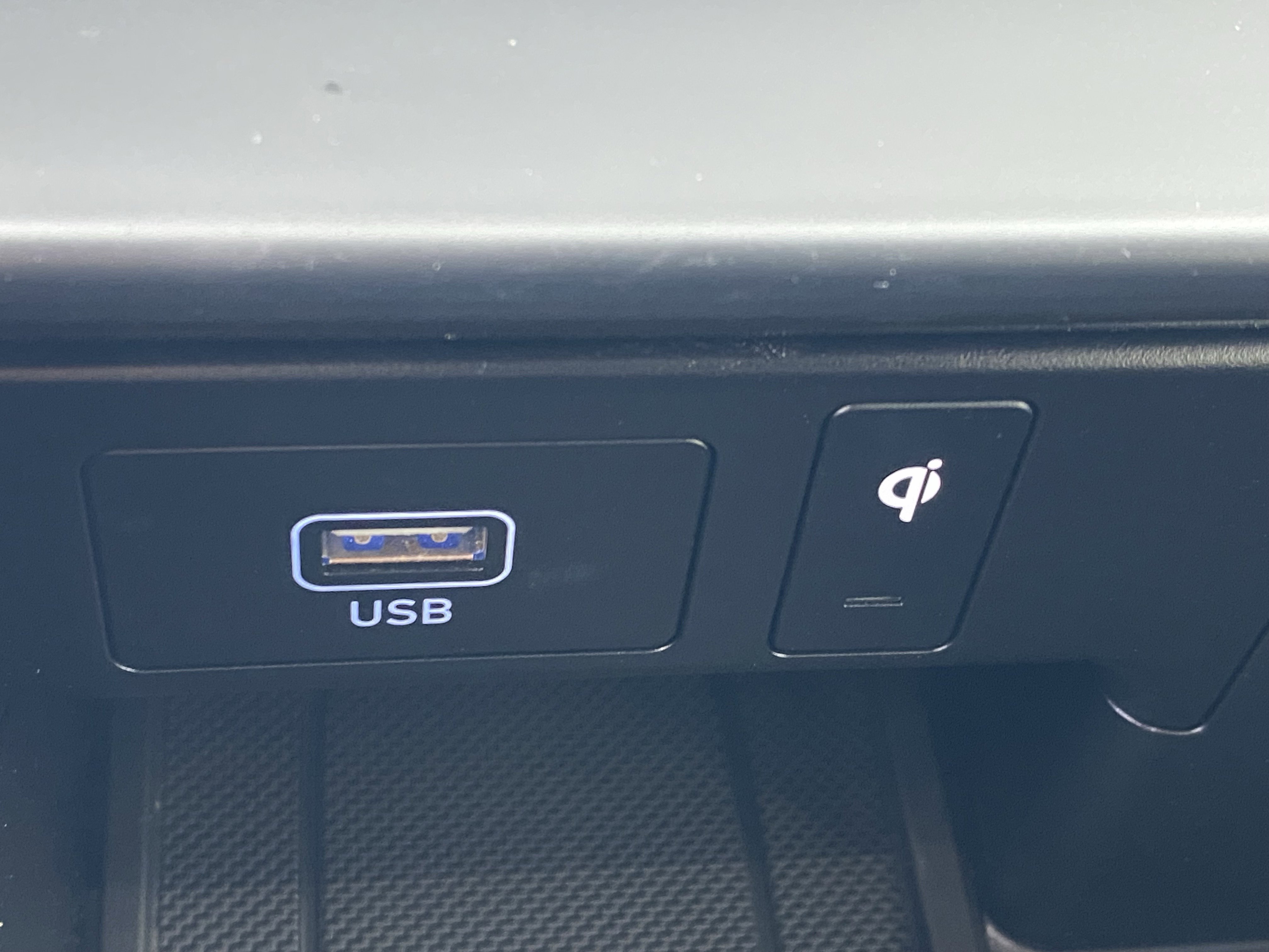 Used 2024 Hyundai Palisade Calligraphy image 24