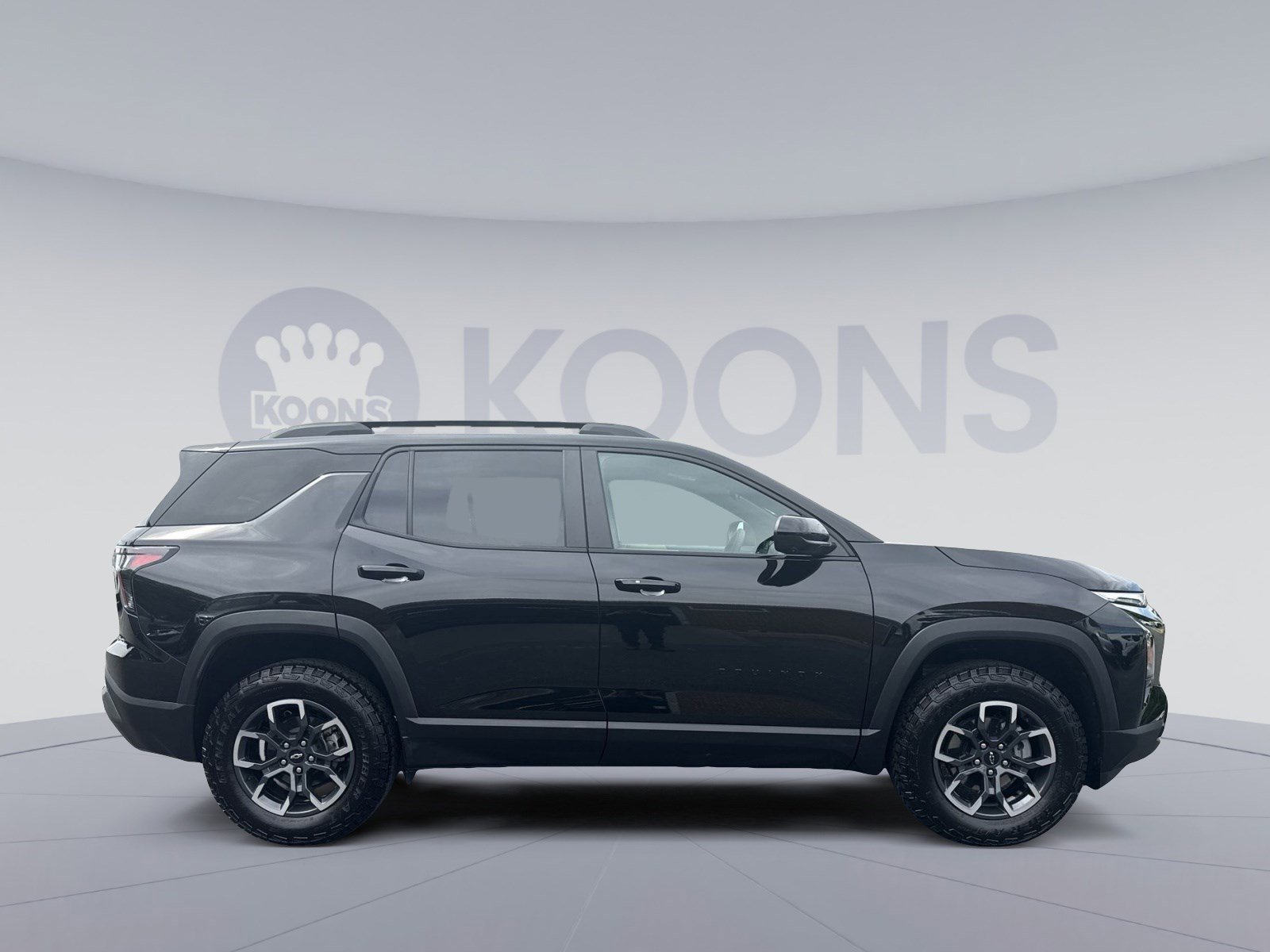 Used 2026 Chevrolet Equinox ACTIV w/ Safety and Technology Package FWD image 8