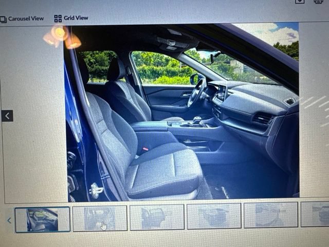 Used 2025 Nissan Rogue SV FWD image 22