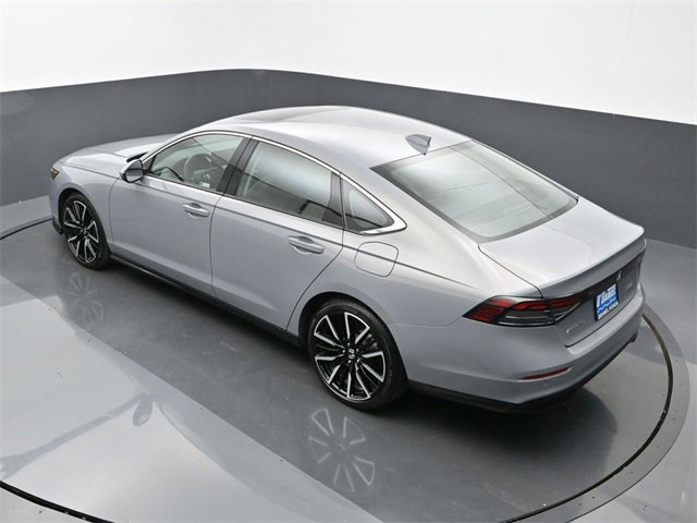 Used 2024 Honda Accord Touring image 14